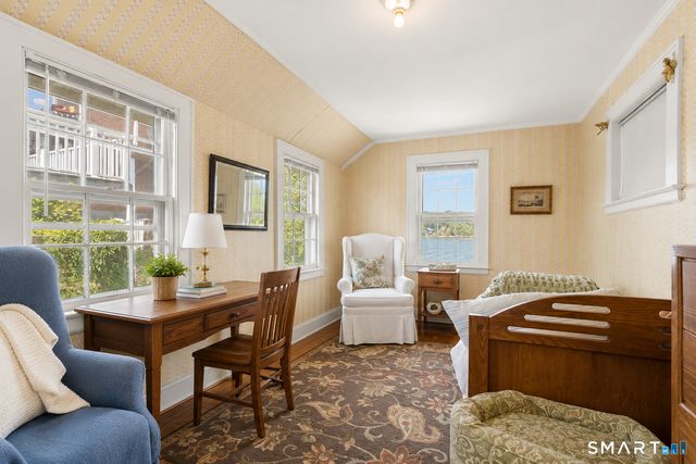 4 Little Bay Lane, Branford, CT 06405