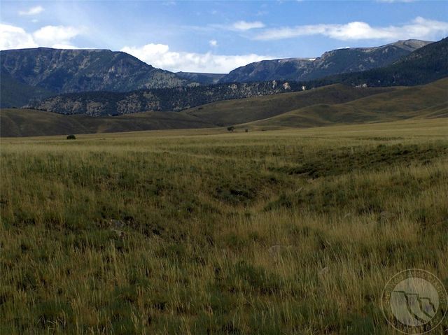 22 Broken TRAIL N, Belfry, MT 59008