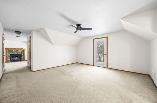 612 Doaks Drive, Runaway Bay, TX 76426
