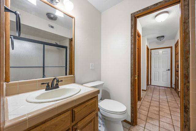 612 Doaks Drive, Runaway Bay, TX 76426