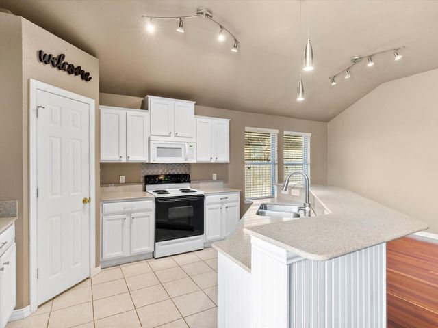 2720 Hilcroft Avenue, Denton, TX 76210