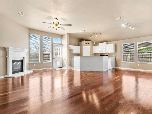 2720 Hilcroft Avenue, Denton, TX 76210