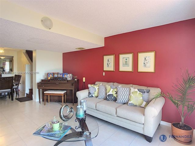 1090 NW 123rd Ct 816, Miami, FL 33182