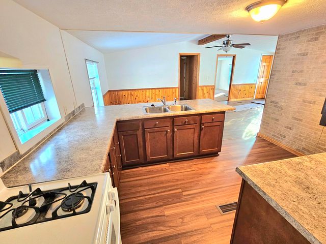 13122 Riverside Drive, Constantine Twp, MI 49042