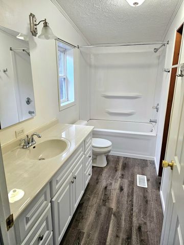 13122 Riverside Drive, Constantine Twp, MI 49042