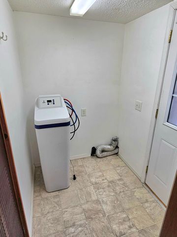 13122 Riverside Drive, Constantine Twp, MI 49042