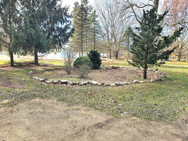 13122 Riverside Drive, Constantine Twp, MI 49042