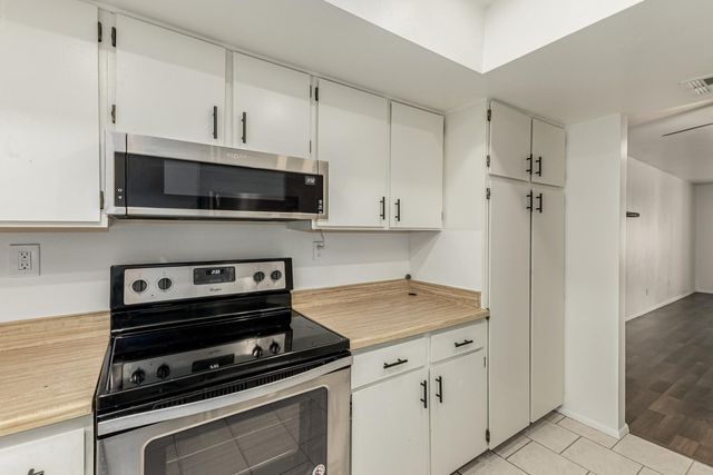 10828 N Biltmore Drive Apt 227, Phoenix, AZ 85029