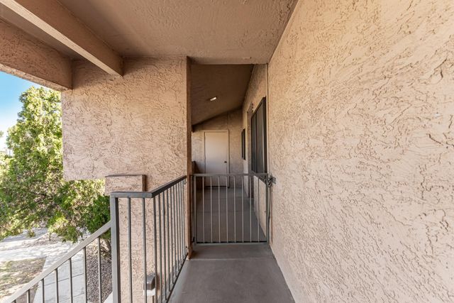 10828 N Biltmore Drive Apt 227, Phoenix, AZ 85029