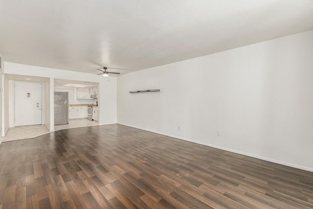 10828 N Biltmore Drive Apt 227, Phoenix, AZ 85029