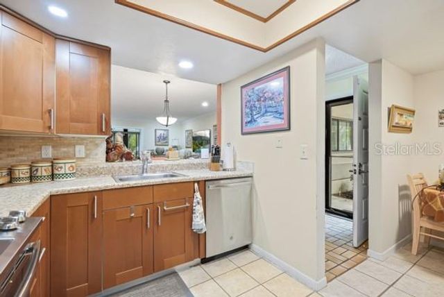 2669 SABAL SPRINGS CIRCLE 102, Clearwater, FL 33761