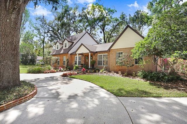 36805 WATERFALL DRIVE, Dade City, FL 33525