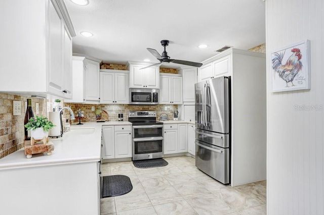 36805 WATERFALL DRIVE, Dade City, FL 33525