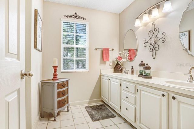 36805 WATERFALL DRIVE, Dade City, FL 33525