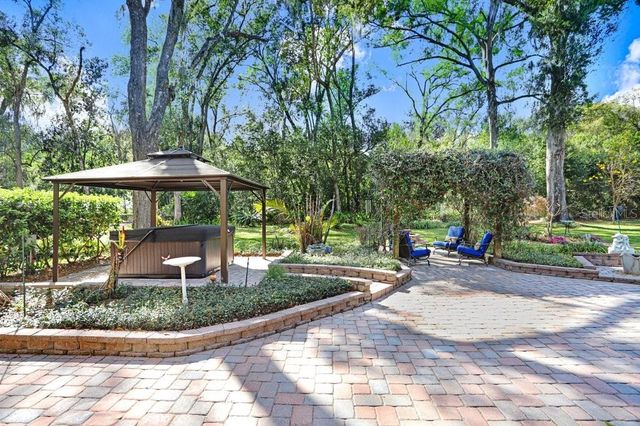 36805 WATERFALL DRIVE, Dade City, FL 33525