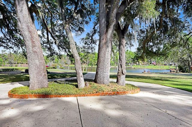 36805 WATERFALL DRIVE, Dade City, FL 33525