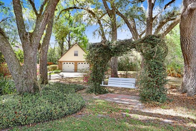 36805 WATERFALL DRIVE, Dade City, FL 33525