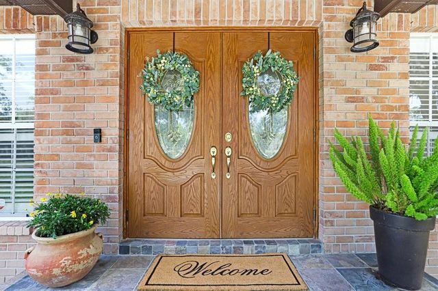 36805 WATERFALL DRIVE, Dade City, FL 33525