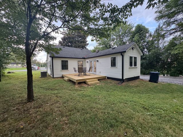 109 Wilson St, Smithville, TN 37166