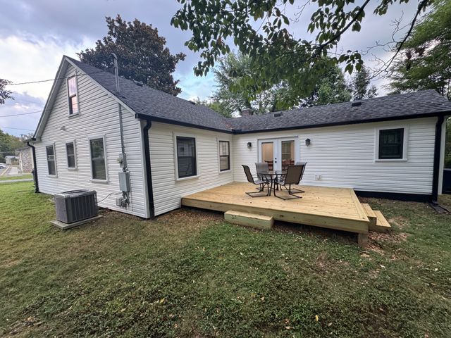 109 Wilson St, Smithville, TN 37166