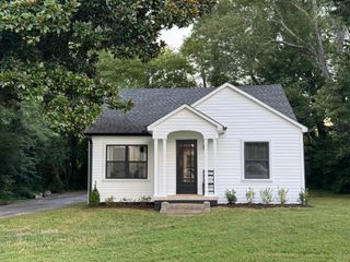 109 Wilson St, Smithville, TN 37166