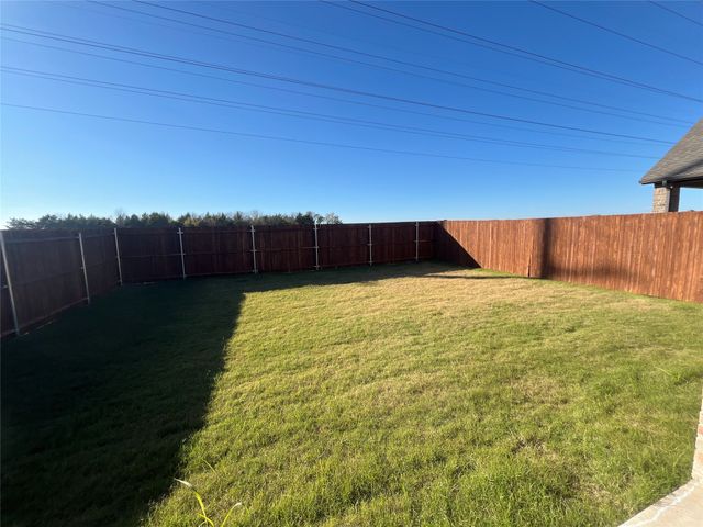 545 Epiphany Lane, Lavon, TX 75166