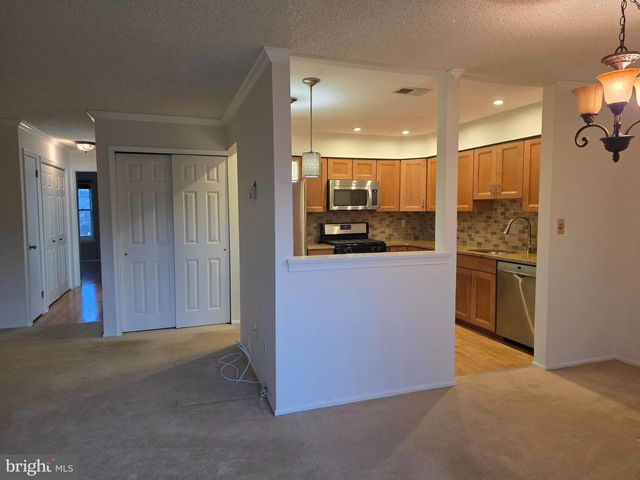 20 WYNDHAM PL, Trenton, NJ 08691