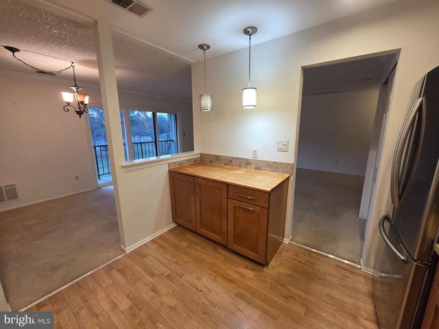 20 WYNDHAM PL, Trenton, NJ 08691