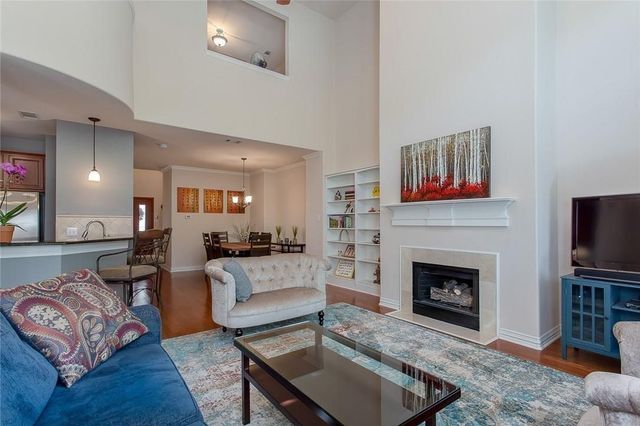 5735 Richmond Avenue B, Dallas, TX 75206