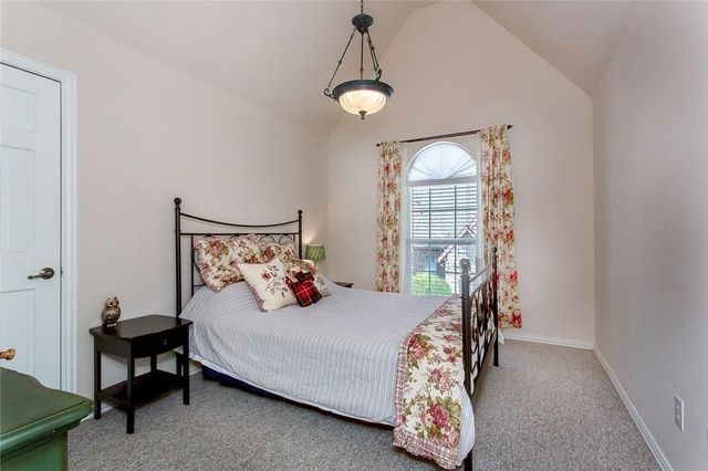 5735 Richmond Avenue B, Dallas, TX 75206