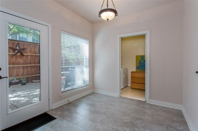 5735 Richmond Avenue B, Dallas, TX 75206