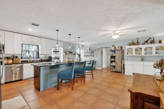 1773 NE 24th, Jensen Beach, FL 34957