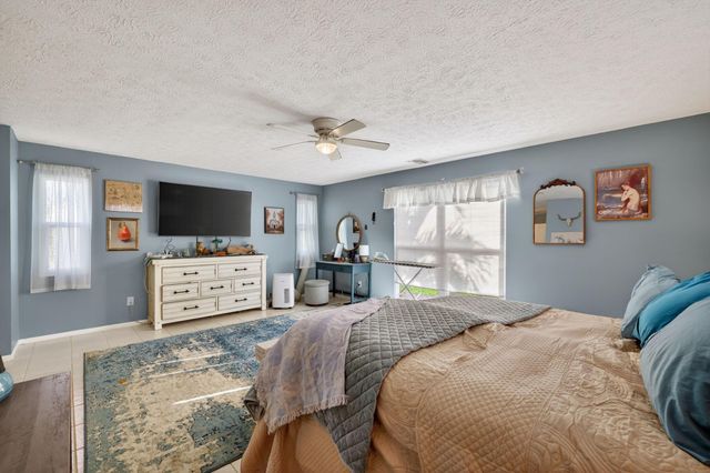 1773 NE 24th, Jensen Beach, FL 34957