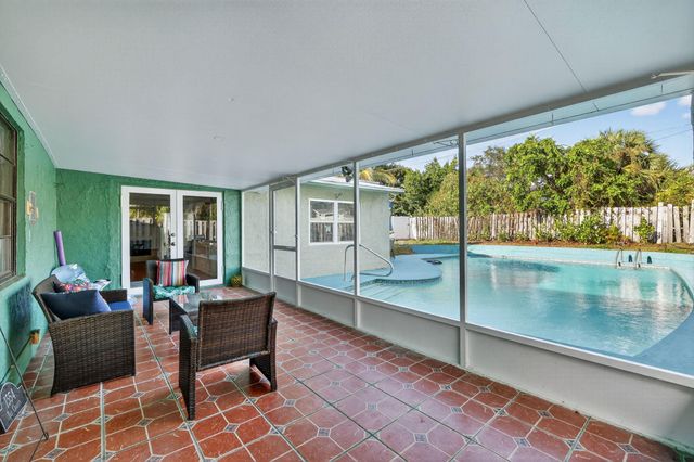 1773 NE 24th, Jensen Beach, FL 34957