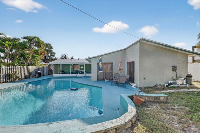 1773 NE 24th, Jensen Beach, FL 34957