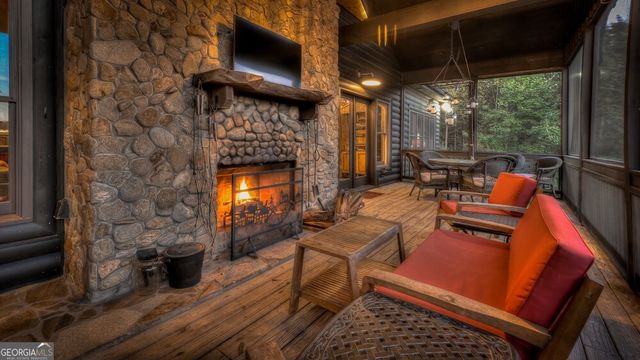 239 Ridge Top Drive, Ellijay, GA 30536