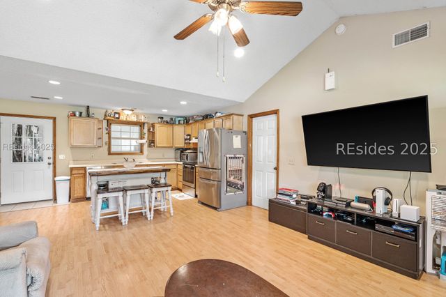 10692 Grays Hwy, Ridgeland, SC 29936