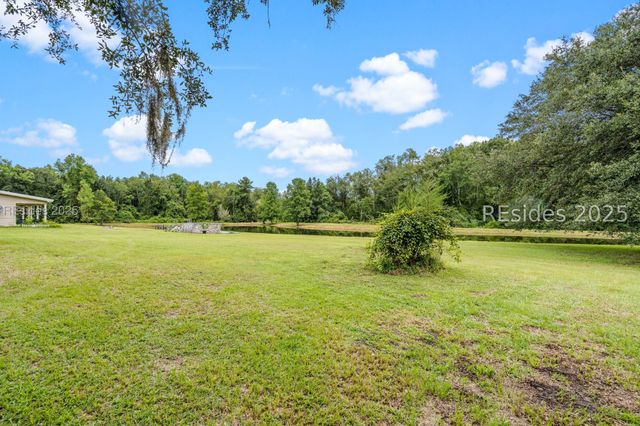 10692 Grays Hwy, Ridgeland, SC 29936