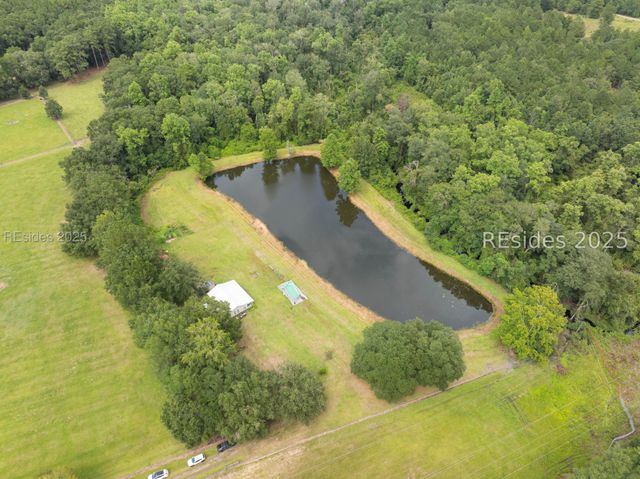 10692 Grays Hwy, Ridgeland, SC 29936