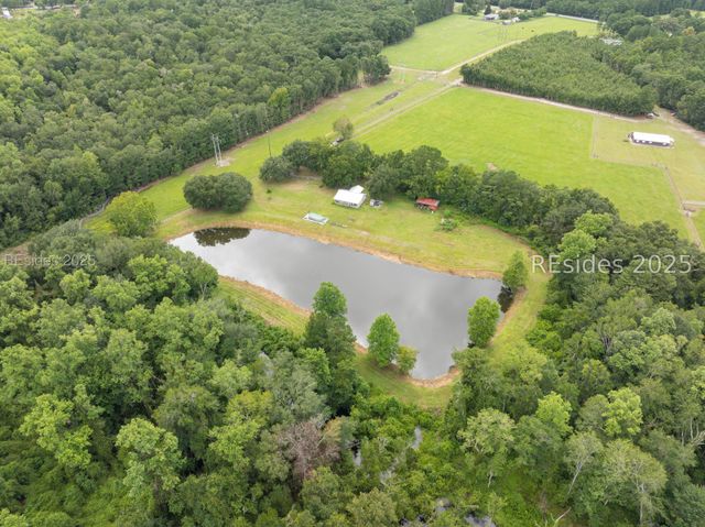 10692 Grays Hwy, Ridgeland, SC 29936