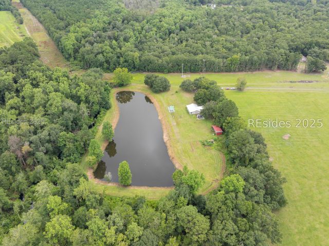 10692 Grays Hwy, Ridgeland, SC 29936