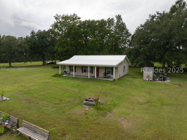 10692 Grays Hwy, Ridgeland, SC 29936