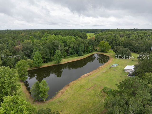 10692 Grays Hwy, Ridgeland, SC 29936