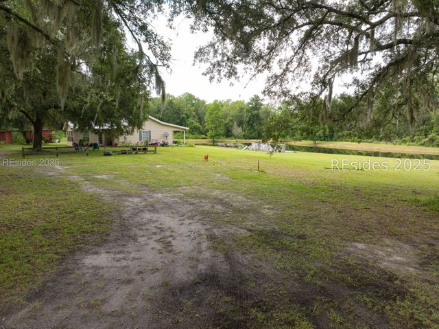 10692 Grays Hwy, Ridgeland, SC 29936