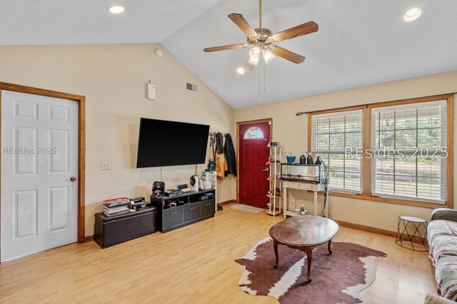 10692 Grays Hwy, Ridgeland, SC 29936