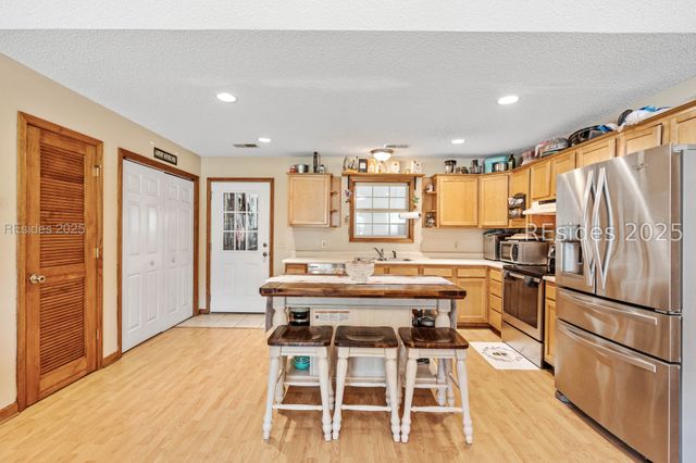 10692 Grays Hwy, Ridgeland, SC 29936