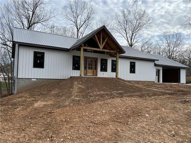 1750 Cody Court, Harrison, AR 72601