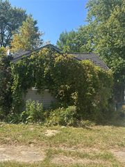 976 Barney Avenue, Flint, MI 48503
