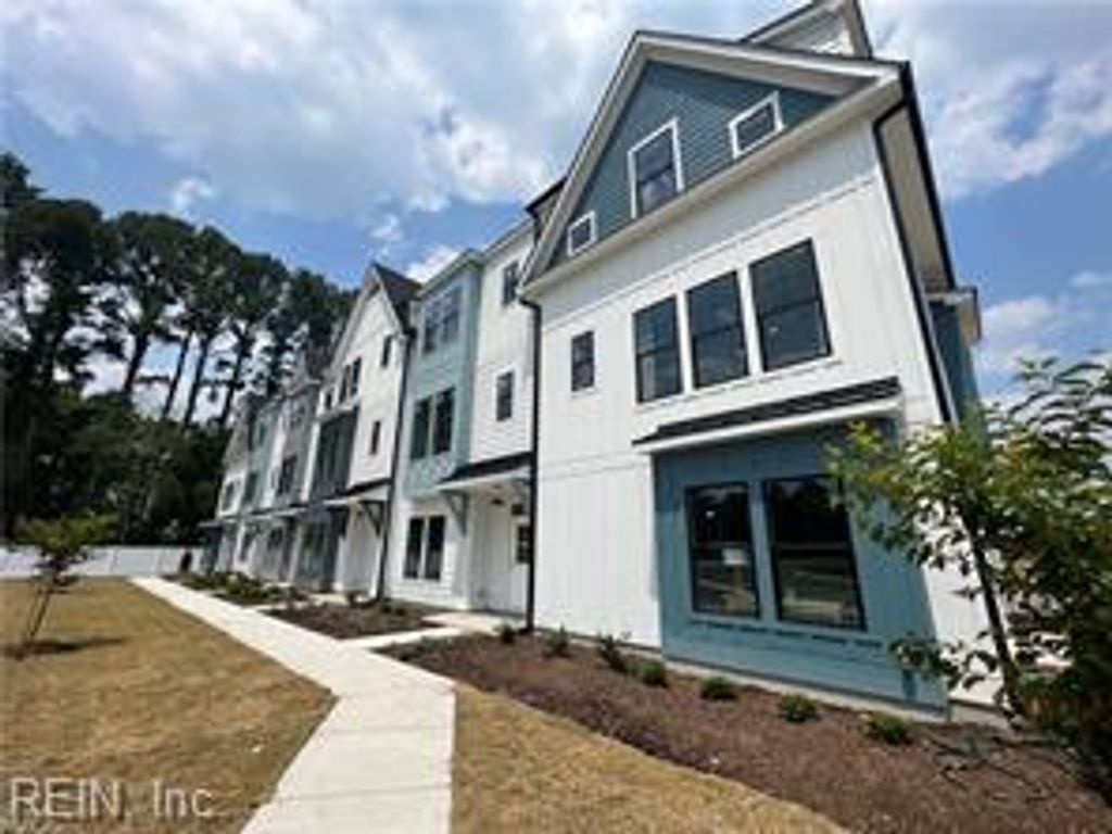 908 Jennings Ln, Chesapeake, VA 23322