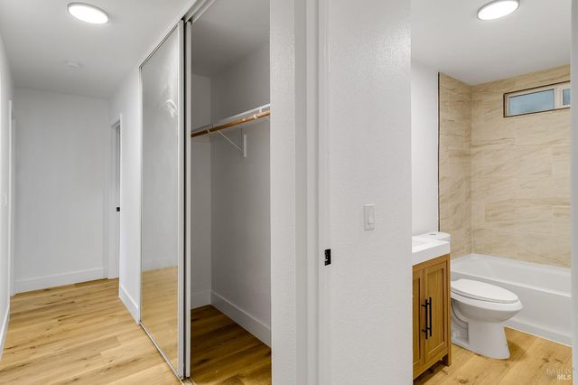 30 Cherokee Ct, Santa Rosa, CA 95403